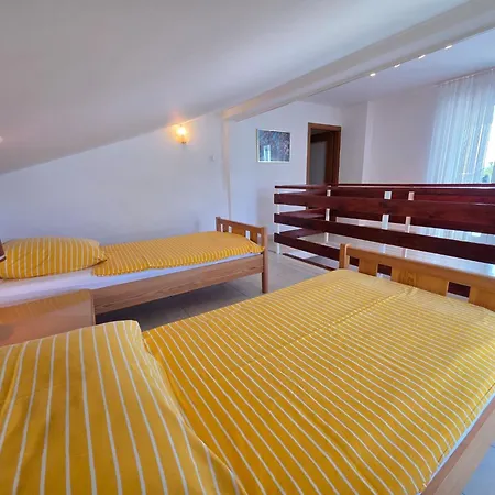 Appartement Fuer Max- 8 Personen By Interhome