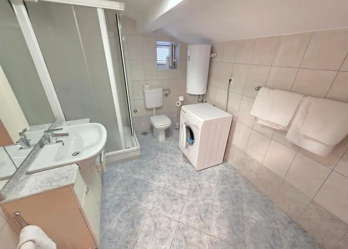 公寓 Fuer Max- 8 Personen By Interhome